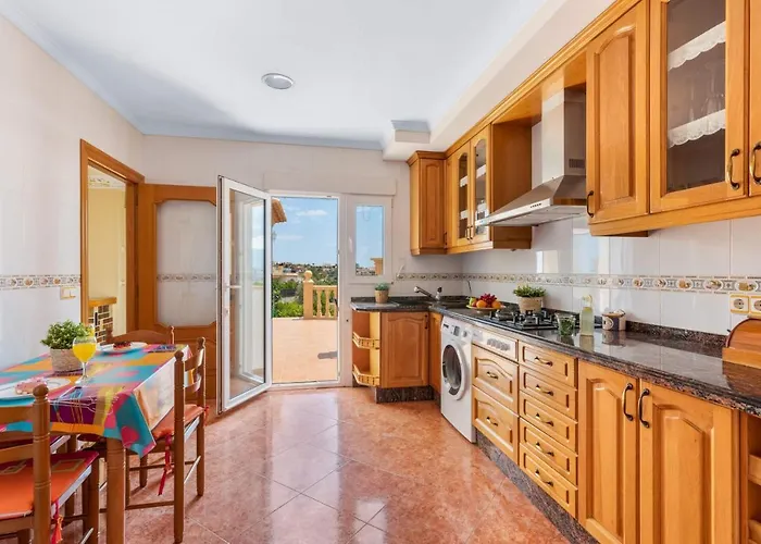 Serena - Plusholidays *